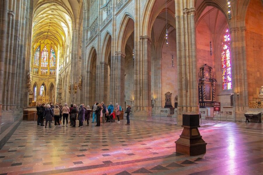 Prague: Prague Castle Complex Smartphone Audio Guide - Daliborka Tower and a darker ending