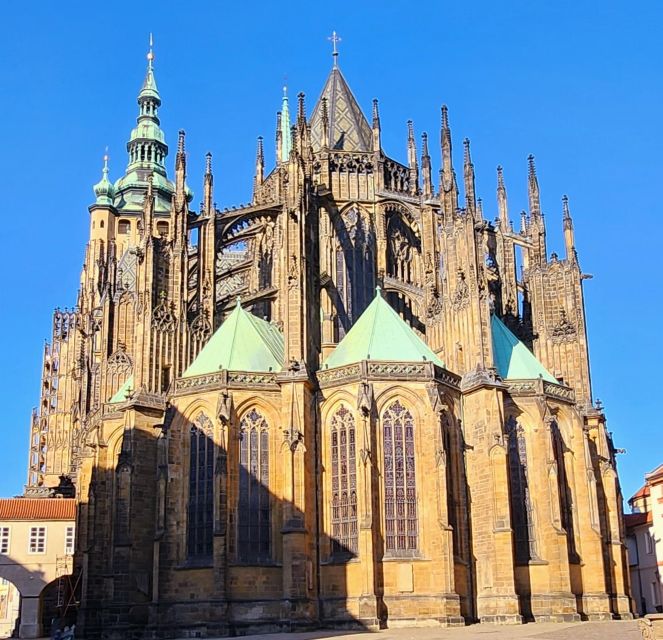 Prague: Prague Castle Private Walking Tour - Meeting at Malostranská before the castle climb