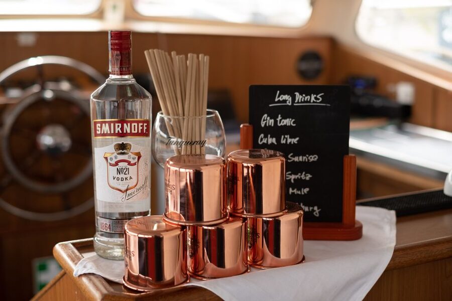 Prague: Private Beer Boat Cruise with Unlimited Beer - A beer cruise with Prague’s best river views