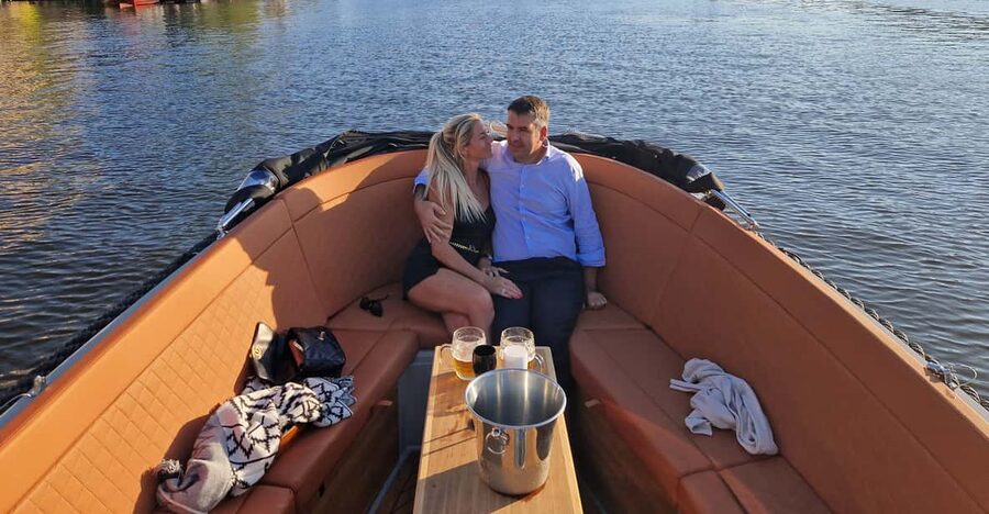 Prague Private Boat Tour - 2 Hours - Is $334 per person a fair price?