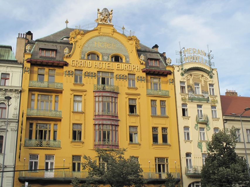 Prague: Private Cubism & Art Nouveau Walking Tour - Finding Art Nouveau around the city center