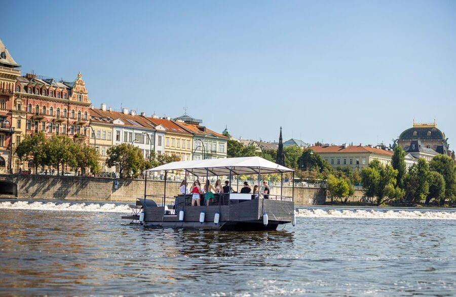 Prague: Private Cycle Boat River Tour with Beer or Prosecco - What happens during the 90-minute cruise