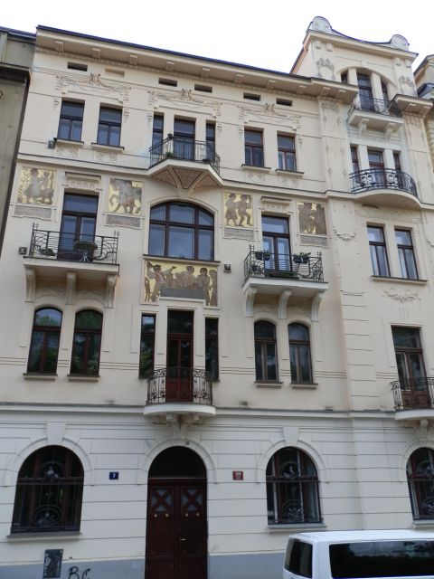 Prague: Private Prague Art Nouveau and Cubism Tour - A short tram ride to Prague’s boldest Cubist houses