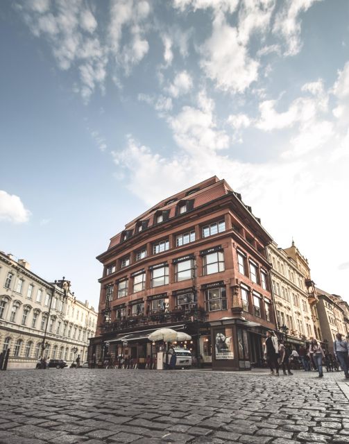 Prague: Private Prague Art Nouveau and Cubism Tour - How demanding is the route?