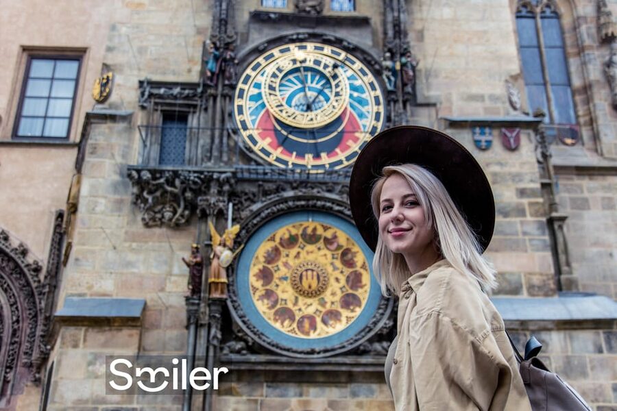 Prague: Professional Photoshoot in the Old Town - Why a Prague photoshoot works so well