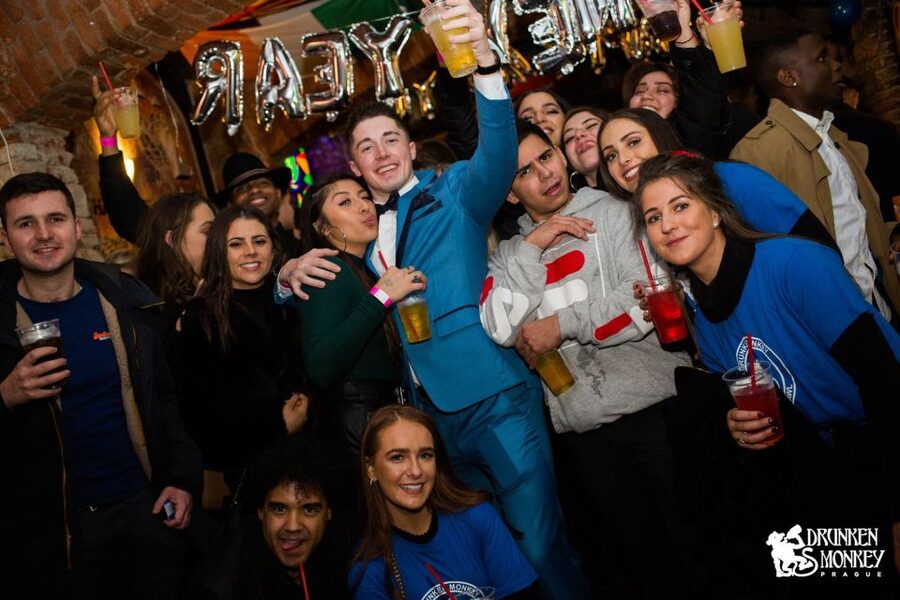 Prague: Pub Crawl with Open Bar and VIP Entry - The first bar and the short walk through Old Town