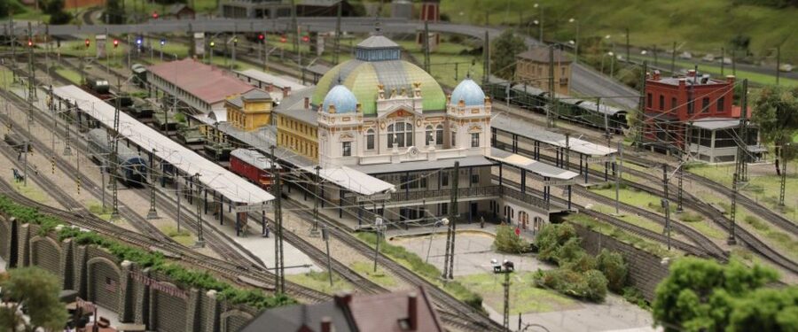 Prague: Railway Kingdom Giant Model Railway Museum - Who will enjoy Railway Kingdom most?