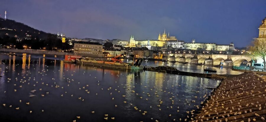 Prague: River Cruise with Transfer to Pier - Cruising past the Rudolfinum and Straka Academy