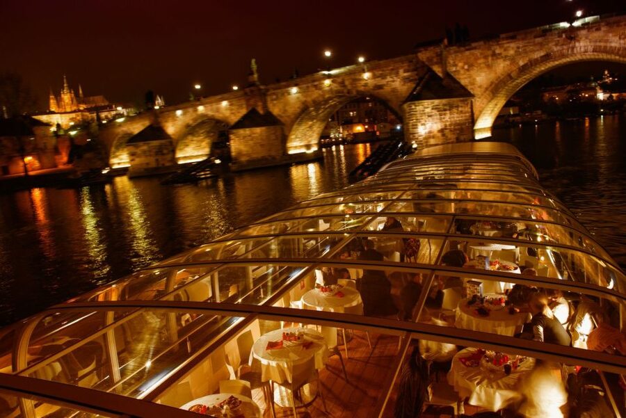 Prague: Sightseeing Dinner Cruise on Open-Top Glass Boat - Who will enjoy this evening most?