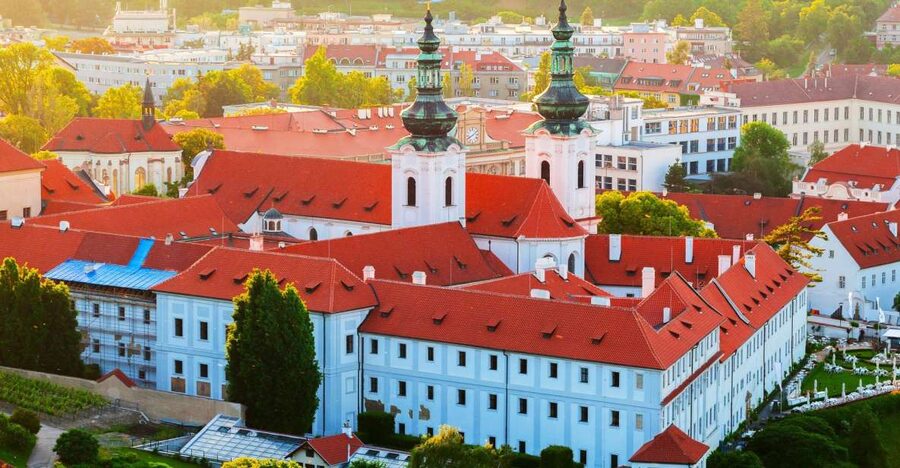 Prague: Skip-the-line Strahov Monastery and Library Tour - Key points at a glance