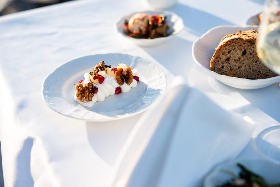Prague: Sky Bar Aperitivo Menu with Drink & Panoramic Views - Choosing between one hour and two