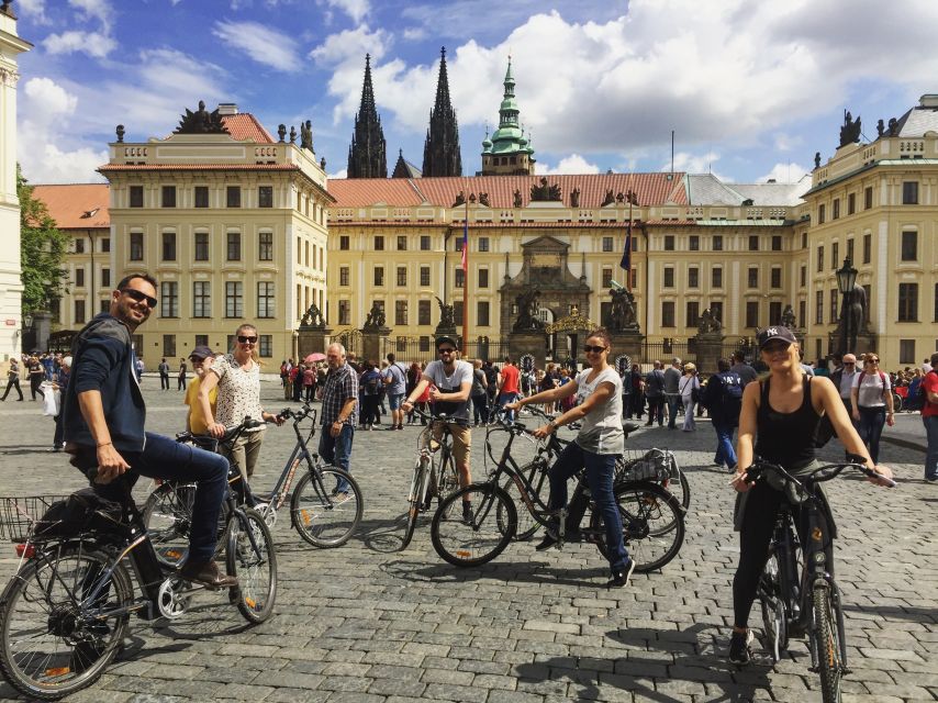 Prague: Stunning Viewpoints, Castle, City & Park E-Bike Tour - What $117 buys you