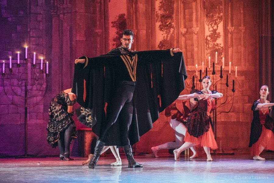 Prague: The Best of Swan Lake Ballet Tickets - Choosing seats without overspending