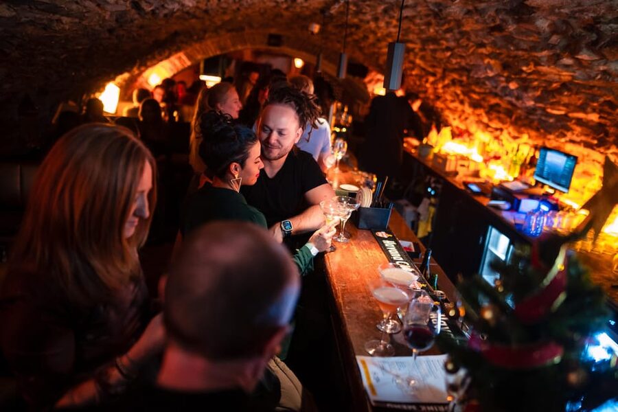 Prague: Thursday Stand-Up Comedy in English - Finding Metro Comedy Club in Malá Strana