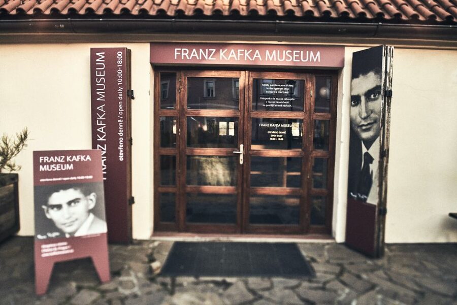 Prague: Tickets for the Franz Kafka Museum - Meeting the host under the yellow umbrella