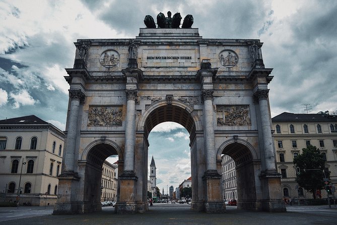 Prague to Munich - Private Transfer with 2 hours of Sightseeing - Booking and cancellation points