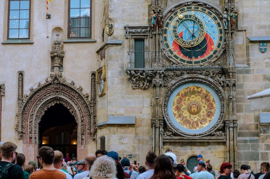 Prague: Top Sights and Historic Center Introduction Tour - Starting beneath Prague’s Powder Tower