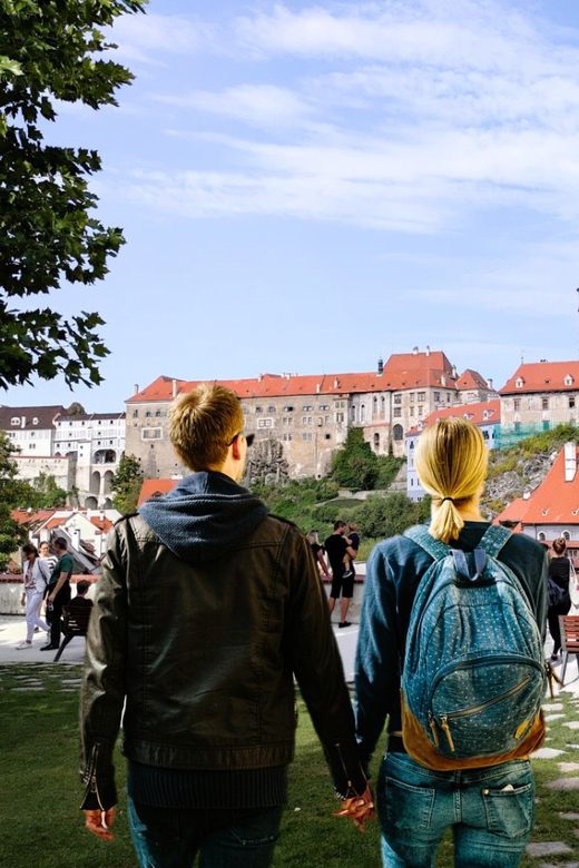 Prague: Transfer to Vienna via fabulous Cesky Krumlov - The onward drive to Vienna