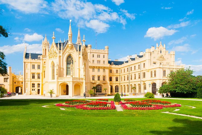 Prague-Vienna One-Way Sightseeing Day Tour - Lednice Palace: gardens, ponds, and the Minaret