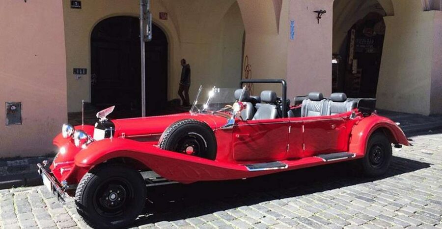 Prague: Vintage Car Ride and Walking Tour - What the private format means for value