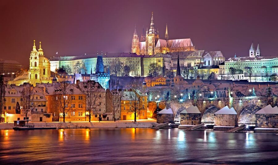 Prague : Visite insolite avec un guide journaliste français - A three-and-a-half-hour introduction to Prague
