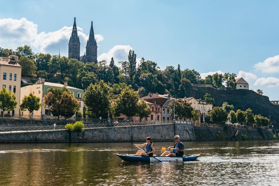 Prague: Vltava River Guided Canoeing Tour - Why the Vltava is a fine place to see Prague