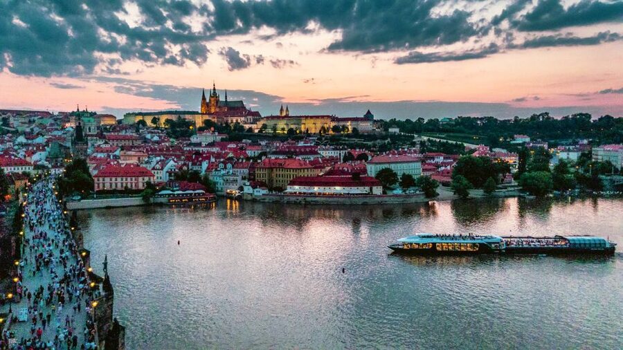 Prague: Vltava River Night Cruise with Buffet - Who should book this river cruise
