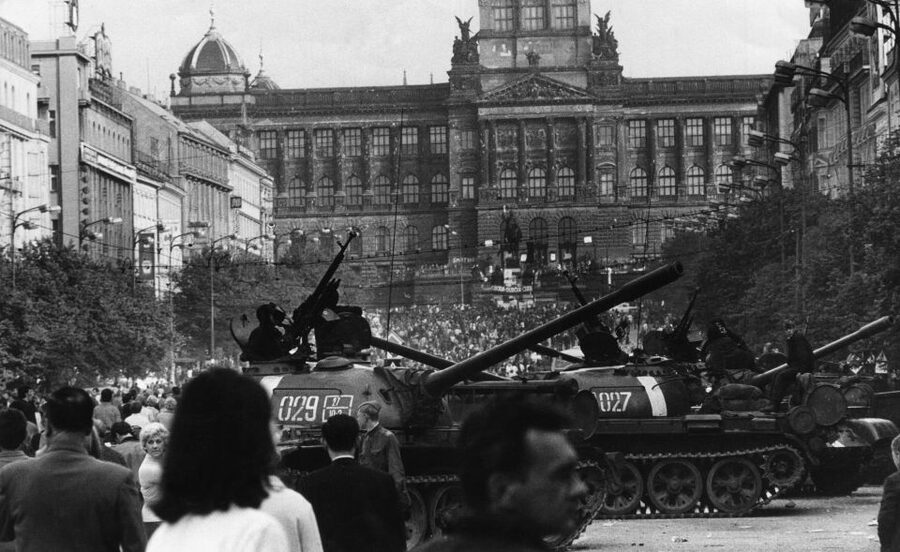 Prague: World War II and Communist History Tour - What the guide contributes to the walk