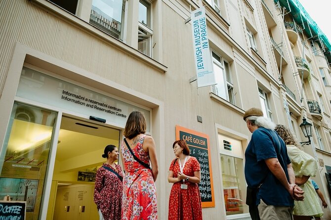 PRIVATE: 3h Stories of Prague Jewish Quarter Tour, drink included - Old-New Synagogue and the Golem Legend