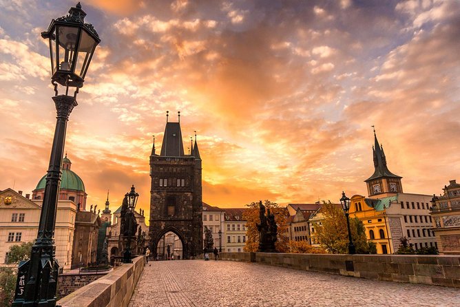 Private 4-hour City Tour of Prague with driver & official guide w/ Hotel pick up - Prague Castle: a short look at the city’s high point