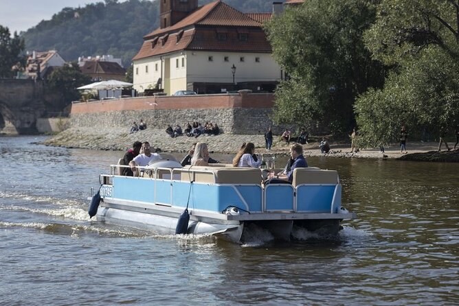 Private Boat Cruise With Unlimited Beer - Who will get the most from this one-hour outing