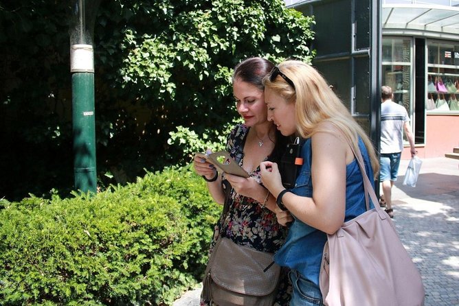 Private city discovery tour - A Historical Treasure Hunt - A useful choice for families