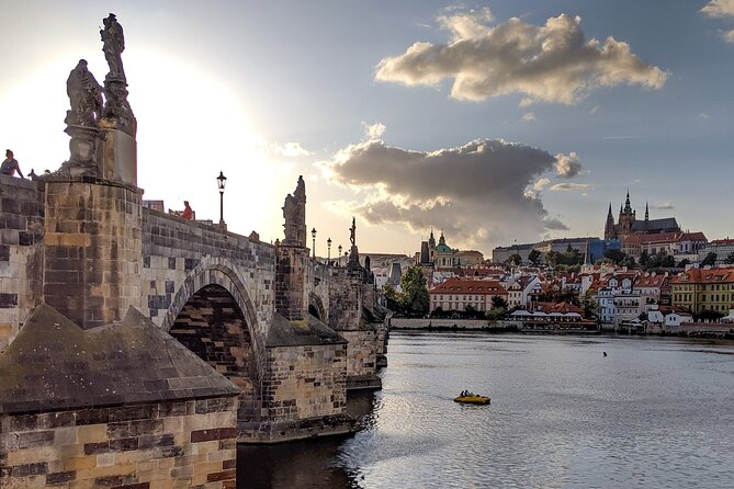 Private Custom Tour: Half-Day Tour of Prague Castle and Old Town - Prague Castle, the centerpiece of the morning