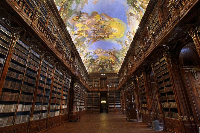 Private Custom Tour of Strahov Library and Prague - Prague Castle: a flexible hour on the hill