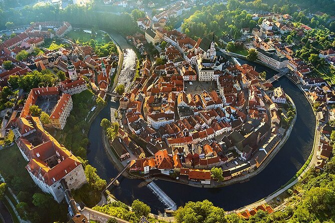 Private Day Trip from Prague to Cesky Krumlov - Holasovice and its 23 farmsteads