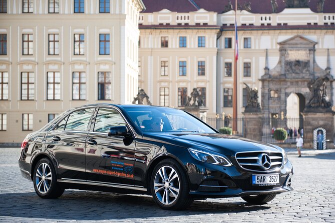 Private Departure Transfer: Prague Airport - What the vehicle and driver service are like