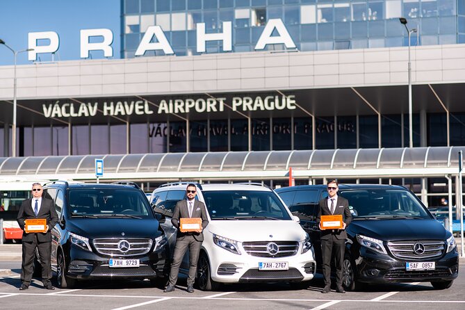 Private Departure Transfer: Prague Airport - The arrival pickup can save your energy