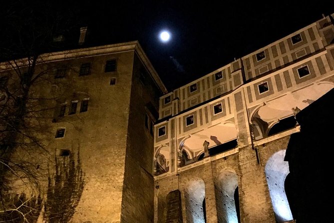 Private evening tour Cesky Krumlov Old Town and Castle area - The Castle Garden and its graceful old design