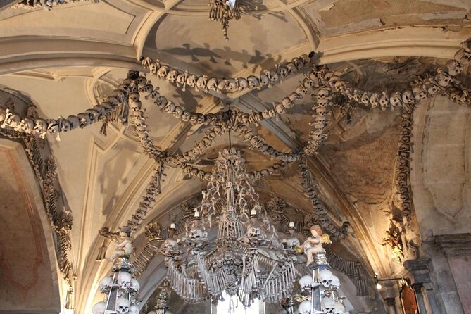 Private Guided Tour Prague to UNESCO Kutna Hora with Transfers - Key points to know before booking