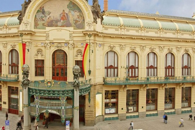 Private Half-Day Sightseeing Tour in Prague - Wenceslas Square and Municipal House
