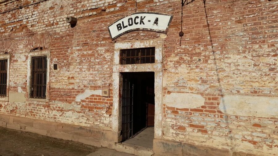 Private Half-Day Tour To Terezin Concentration Camp - Magdeburg Barracks and culture in the ghetto