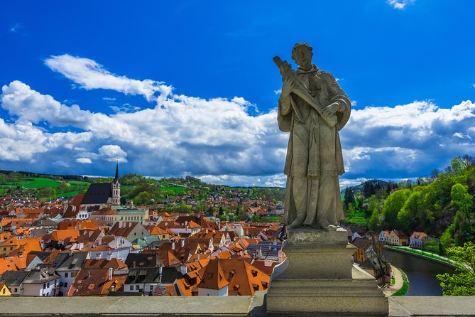 Private Luxury Transfer to Cesky Krumlov from Prague - Price and value for groups of up to four