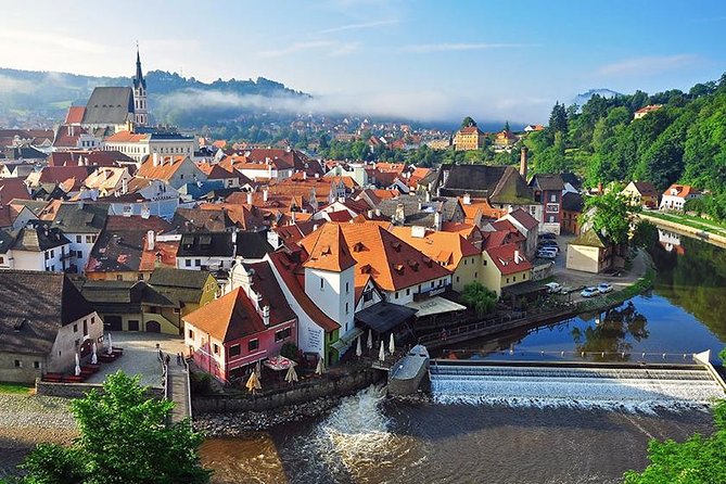 Private Luxury Transfer to Cesky Krumlov from Prague - The road through South Bohemia