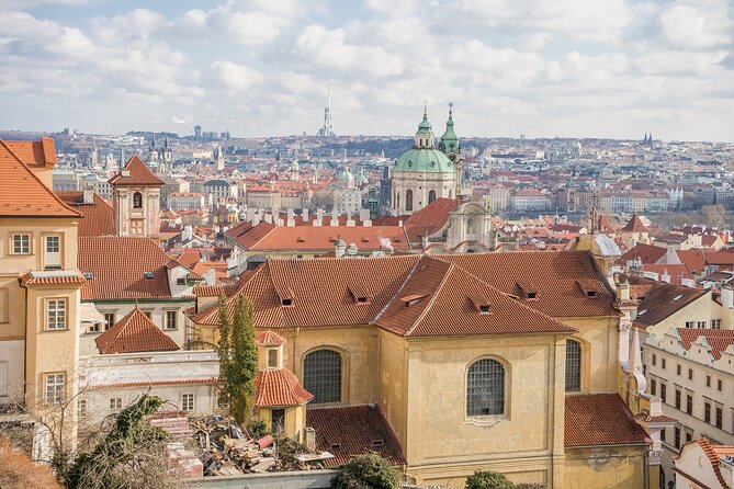 Private Prague City Highlights Tour with a Stop at a Czech Cafe - Prague Castle and the long uphill finish