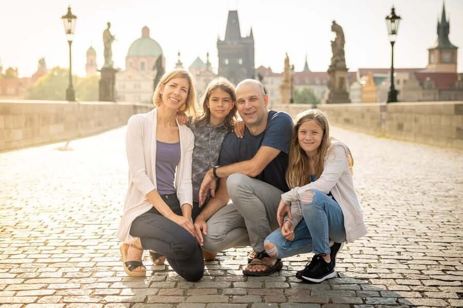 Private Prague Sunrise Photoshoot + Walking Tour - Who should book this morning in Prague