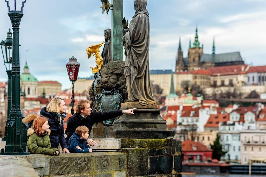 Private Prague Sunrise Photoshoot + Walking Tour - What the camera experience is like
