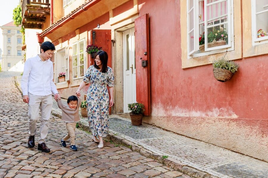 Private Prague Sunrise Photoshoot + Walking Tour - $131 per person: deciding if the value fits