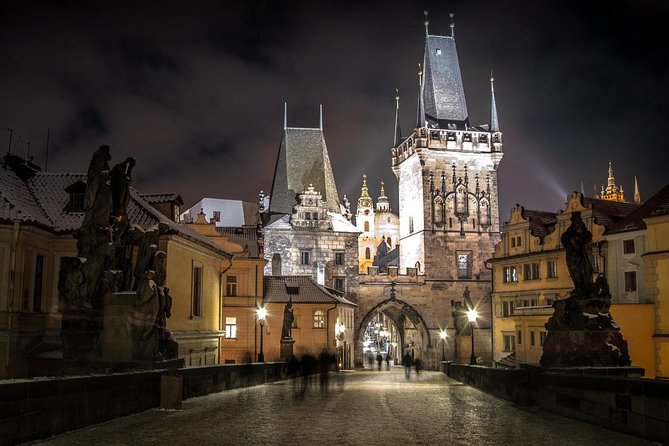 Private Sightseeing in Prague By Night - Prague Castle and the first big view