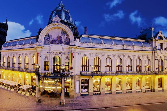 Private Sightseeing in Prague By Night - What the English-speaking driver actually provides