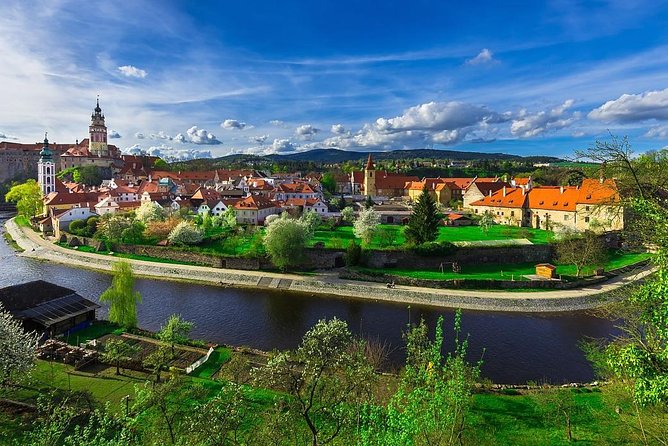 Private Tour to Cesky Krumlov from Prague - The approach to Cesky Krumlov